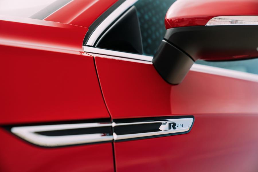 Детали экстерьера Volkswagen Arteon 4Motion R-Line 2017 года  (AU) (фото 30 из 40)